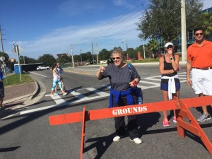 Mom and her cowbell cheer me into the finish.